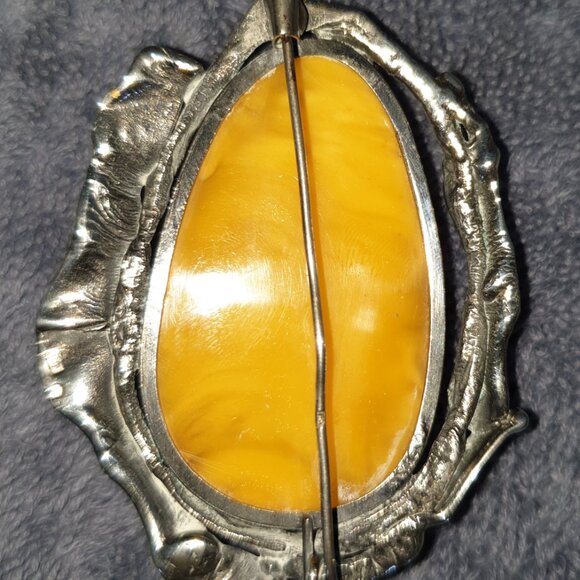 Fabulous Antique Natural Butterscotch Egg Yolk Amber Brooch European Origin - Picture 5 of 11